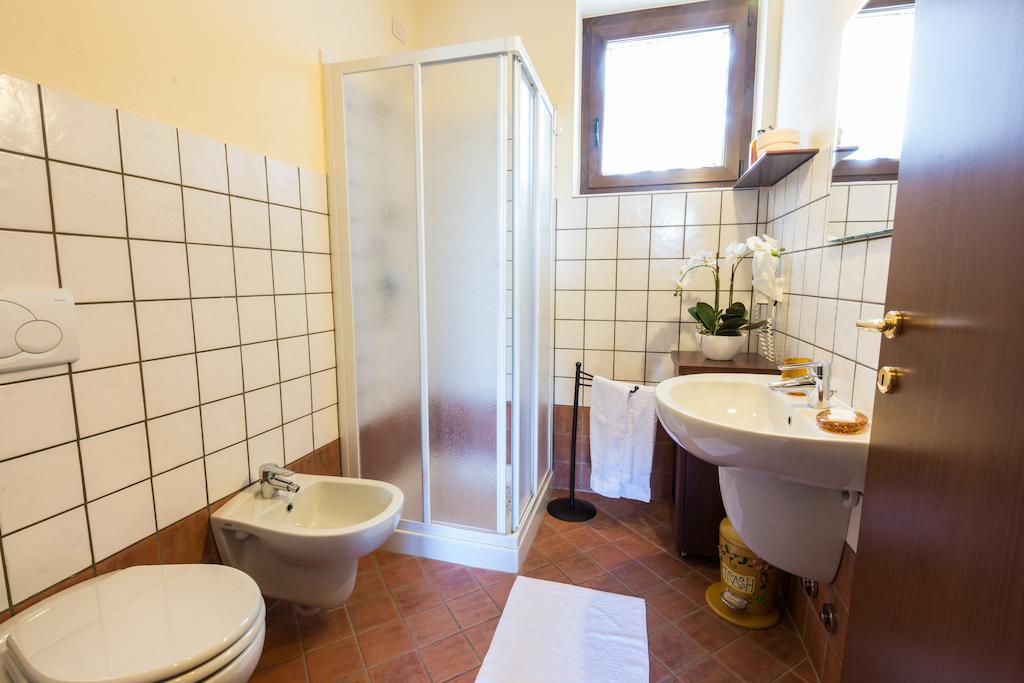Agriturismo Alla Poncia Gravedona Pokoj fotografie
